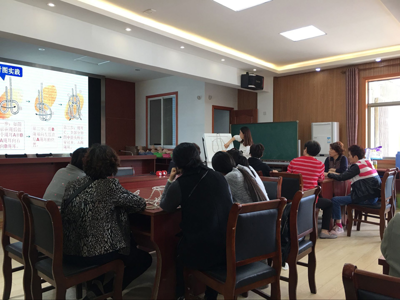 成校教师展风采，教学比赛促提升